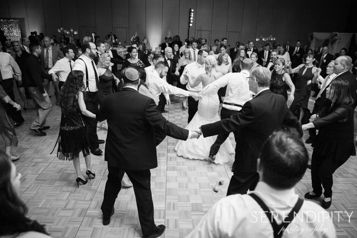 jewish wedding photography, jewish wedding reception, Royal Sonesta houston galleria