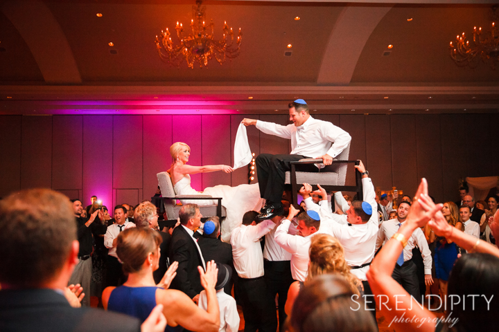 jewish wedding photography, jewish wedding reception, Royal Sonesta houston galleria wedding reception, purple wedding, houston wedding photographers