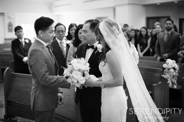 Notre Dame Catholic Church wedding, houston wedding photographers